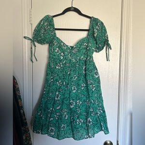 Olivaceous Green Floral Bow Tie Sleeve Smocked Back Mini Dress Women’s Size M